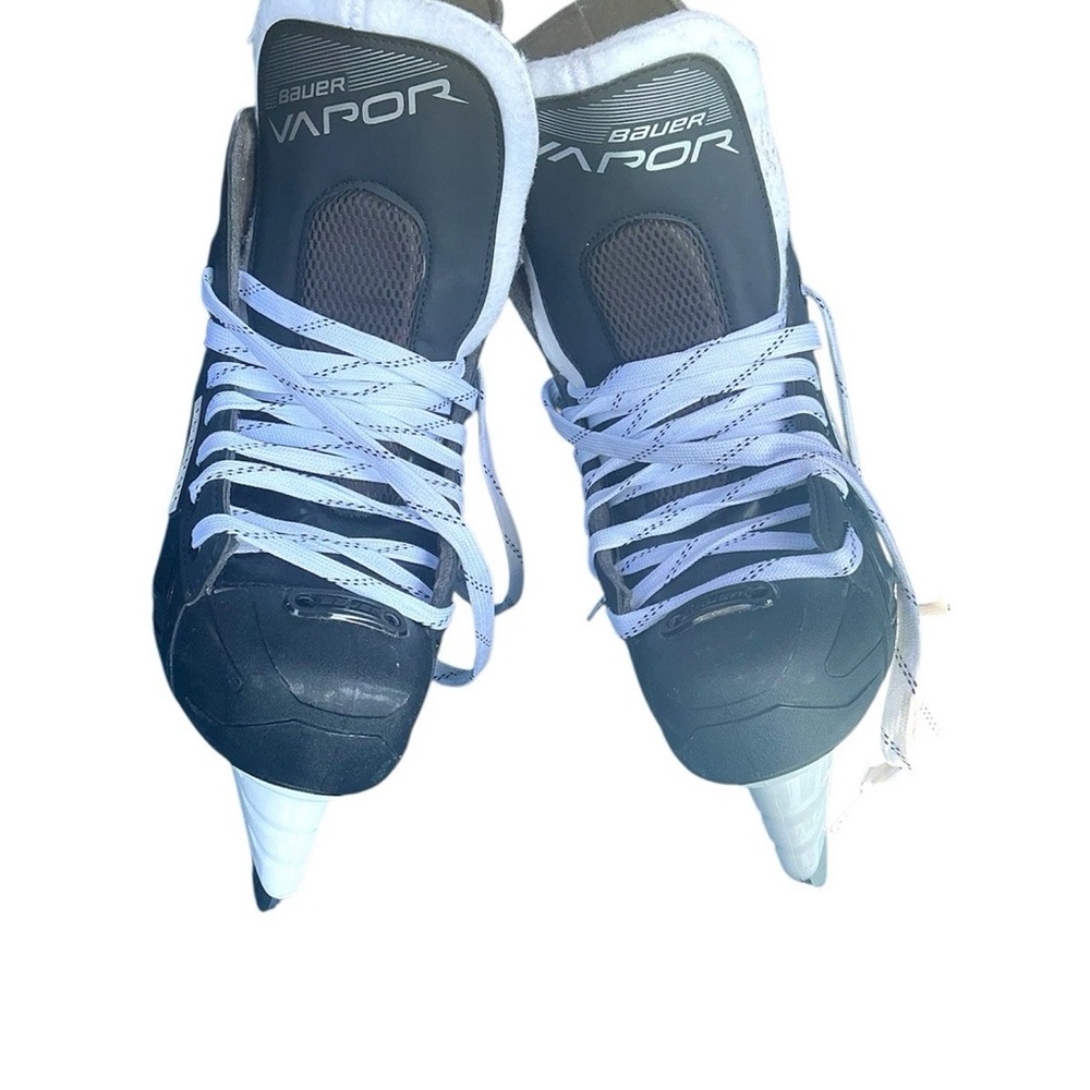 Bauer Vapor Volt Ice Hockey Skates Size 7